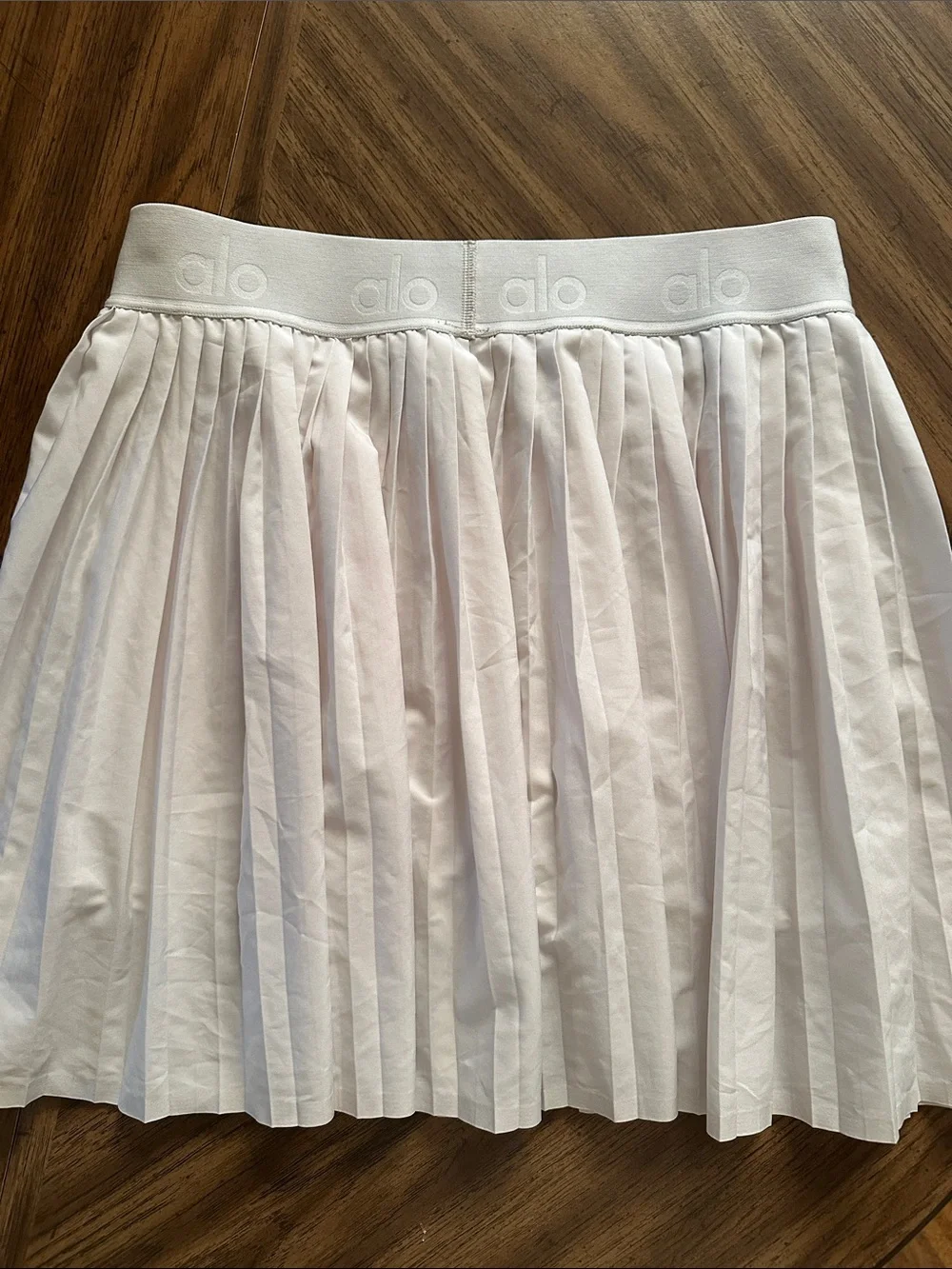 ALO Yoga White Pleated Mini Skort